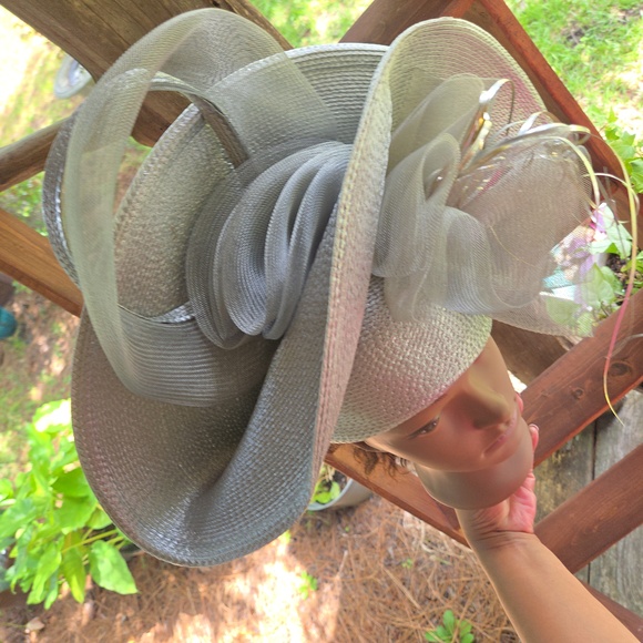 Vintage Silver Cloche Style Fascinator Hat - Picture 4 of 10